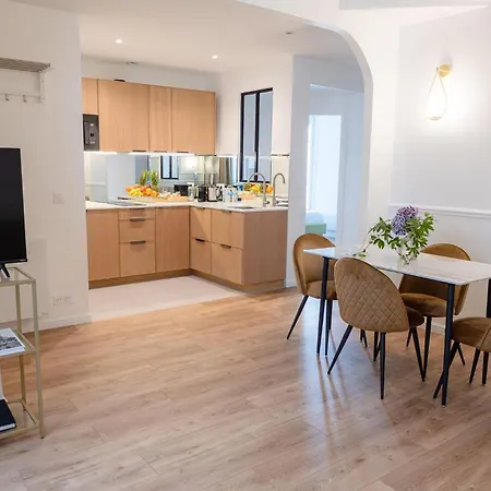 Premium Quiet Apartment, 3rd Floor With Elevator