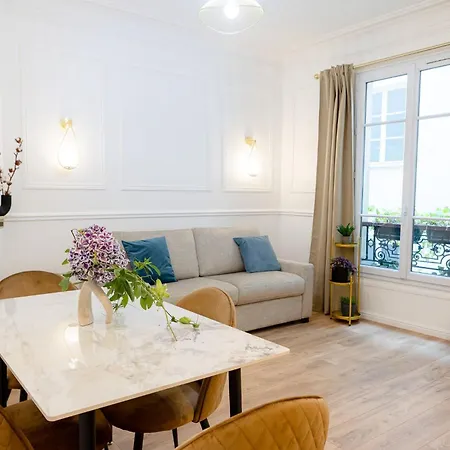Premium Quiet Apartment, 3rd Floor With Elevator شقة *
