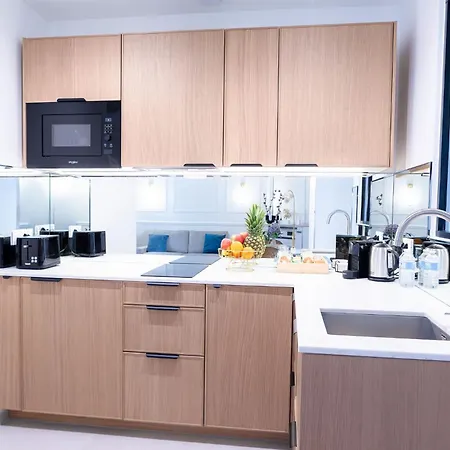 Premium Quiet Apartment, 3rd Floor With Elevator شقة *