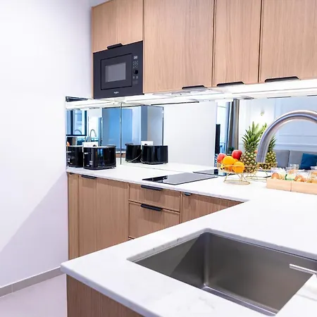 Διαμέρισμα Premium Quiet Apartment, 3rd Floor With Elevator