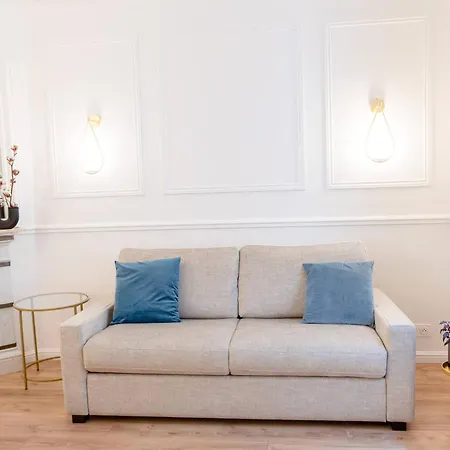 Premium Quiet Apartment, 3rd Floor With Elevator باريس