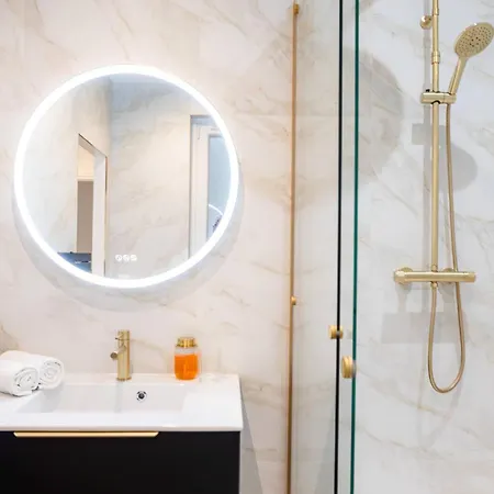 Premium Quiet Apartment, 3rd Floor With Elevator Διαμέρισμα